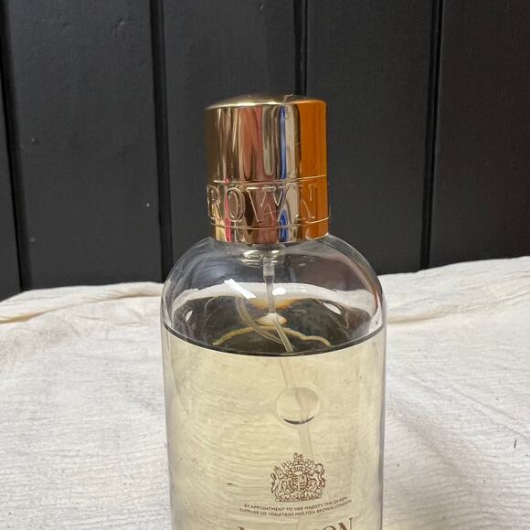 Molton Brown Labdanum Dusk Hair Mist 3.3 FL Oz - Picture 2 of 4